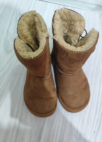 Ugg UGG bot 
