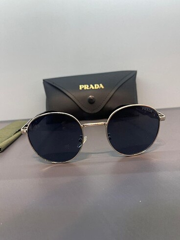 UV 400 KORUMALI PRADA