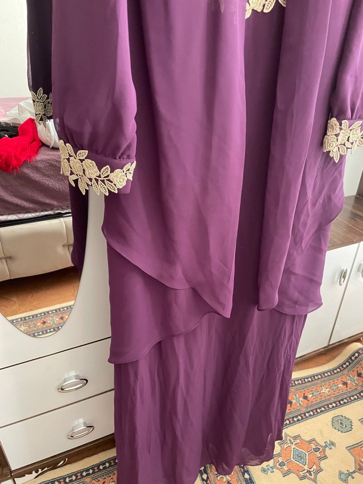 Uzun Mor İşlemeli Kadın Abiye Elbise - Görsel 2