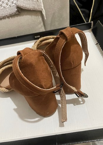 Kadın Hasır Detaylı Kahverengi Topuklu Sandalet - Görsel 3