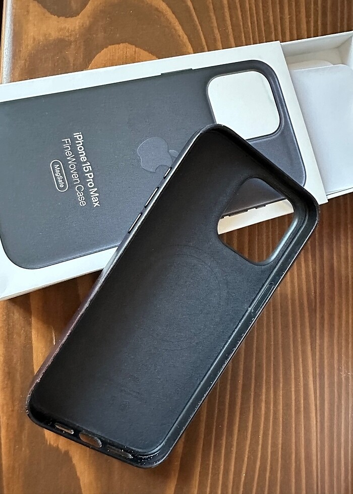 iPhone 15 Pro Max için MagSafe  Silikon Kılıf - Siyah - Görsel 3