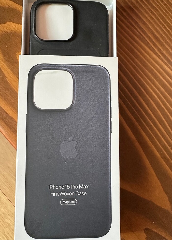iPhone 15 Pro Max için MagSafe  Silikon Kılıf - Siyah - Görsel 4