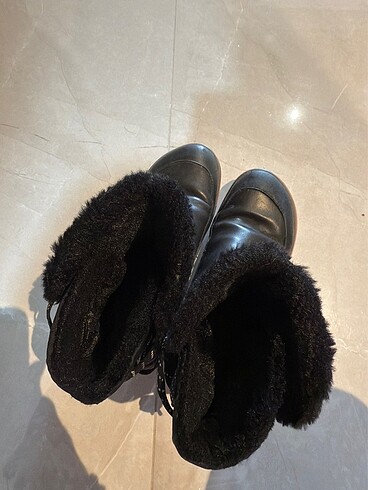 Camper içi kürklü su geçirmez kadın bot - Görsel 6