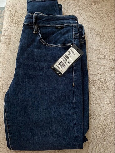 Mavi jean pantolon