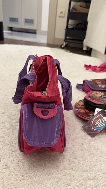 Diğer Monster High Çanta