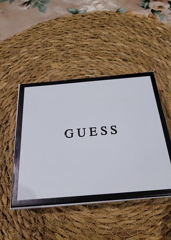 Guess Gri Yılan Desenli Zincir Detaylı Kadın Cüzdan - Görsel 8