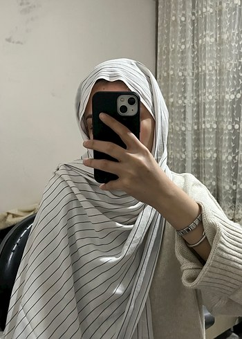 Gri Çizgili Pamuklu Kadın Şal - Görsel 3