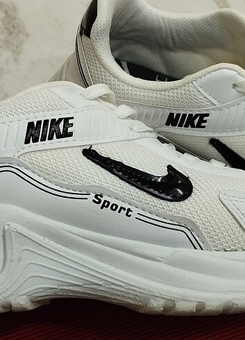 37 Beden Nike spor ayakkabı