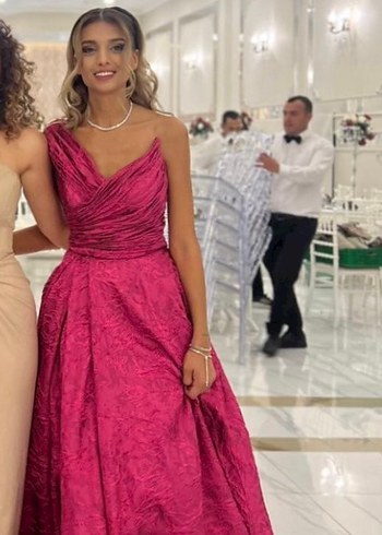 Pembe Drapeli V Yakalı Uzun Abiye Elbise