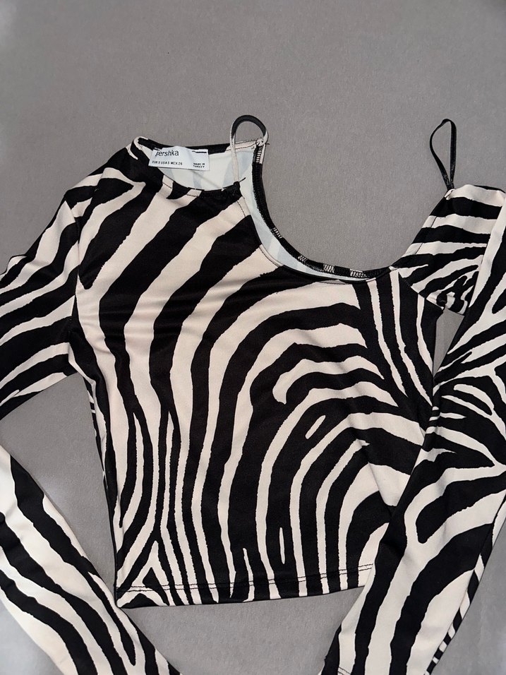 Bershka Zebra desenli uzun kollu kadın bluz - Görsel 2