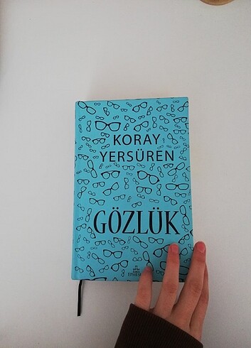  Beden Renk wattpat kitabı ( gözlük-Koray yersüren) 