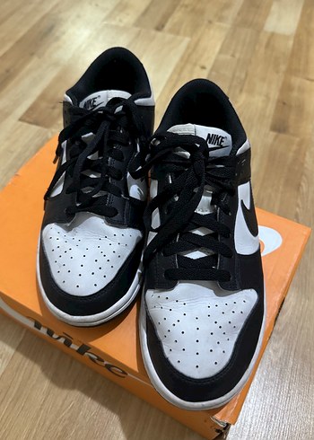 Nike Nike Siyah Beyaz Bağcıklı unisex Spor Ayakkabı