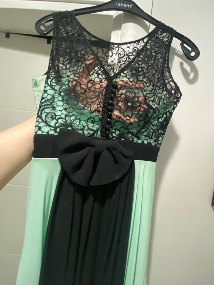 Dantel Detaylı Uzun Yeşil Abiye Elbise - Görsel 3