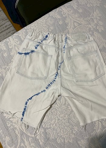 Kız çocuk Beyaz Tie-Dye Mini Denim Şort - Görsel 2