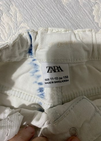 Kız çocuk Beyaz Tie-Dye Mini Denim Şort - Görsel 3