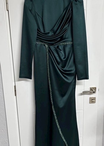 Uzun Kollu Koyu Pembe Drapeli Abiye Elbise - Görsel 4