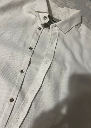 Gri Dirsek Detaylı Beyaz Erkek Keten Gömlek - Görsel 3