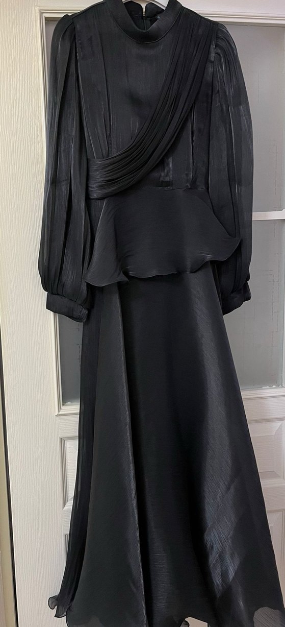Siyah Drapeli Uzun Kadın Elbise - Görsel 4