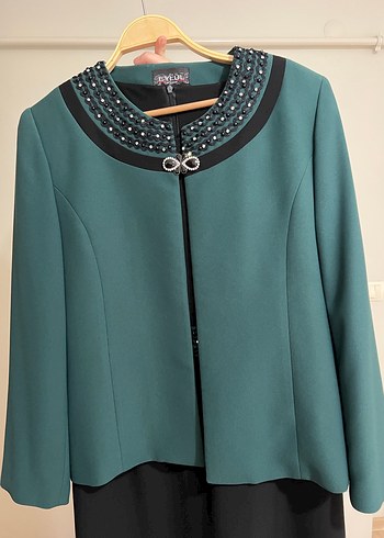 Uzun Kollu Yeşil Kadın Takım Elbise - Görsel 2