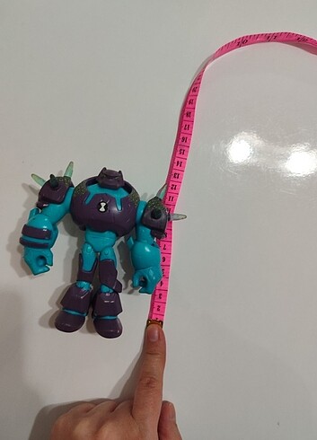 Ben 10 Basic Figürler Omni-Kix Armor Shock Rock