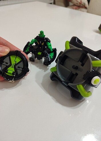  Beden Renk Ben 10 saat oyuncak ( ben ten) 