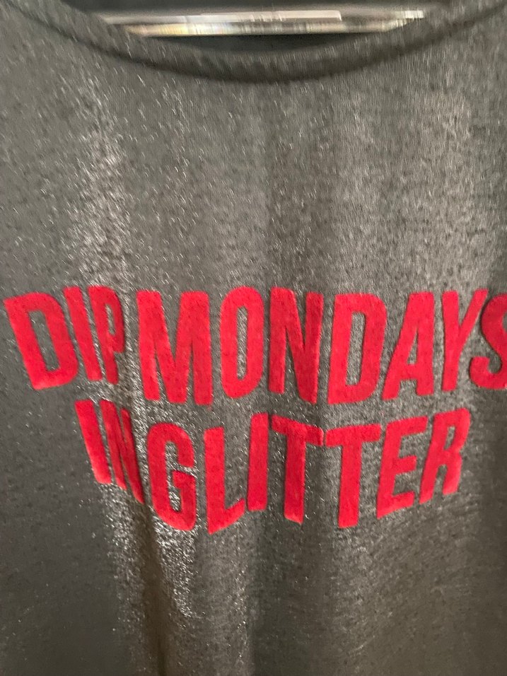 Koyu Gri Kısa Kollu Baskılı Tişört - Görsel 2