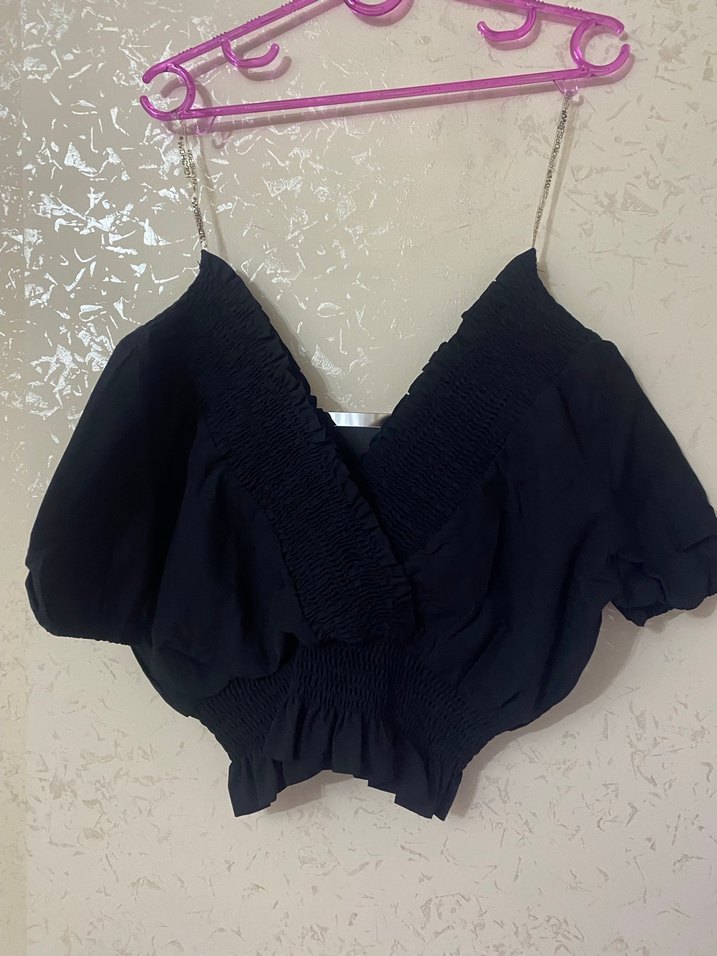 Siyah V Yakalı Volanlı Mini Bustiyer - Görsel 2