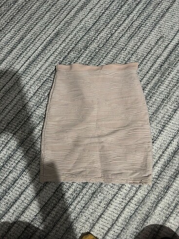 Pudra drape kabartmalı mini etek
