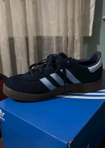 Adidas 34