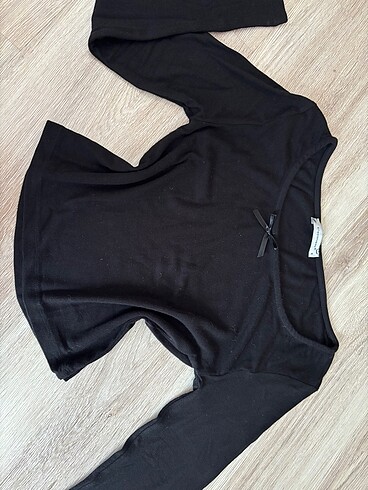 Bershka madonna yaka bluz