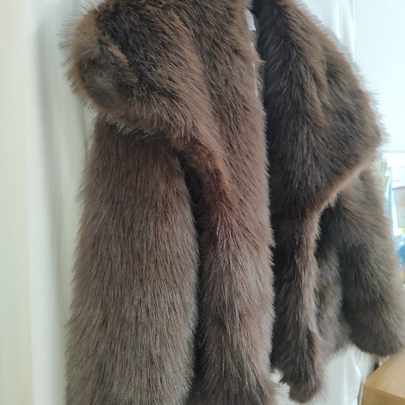 Kahverengi Kürklü Kadın Mont - Görsel 3