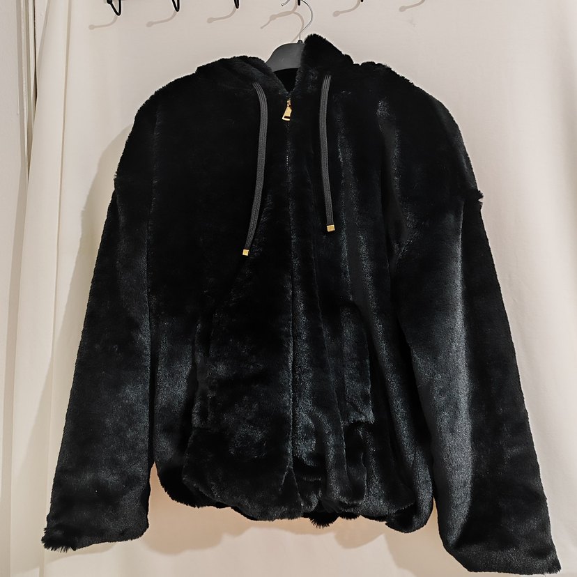 Kapüşonlu Siyah Mini Peluş Ceket - Görsel 3