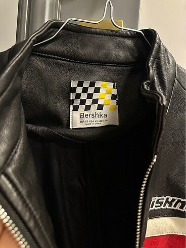xs Beden siyah Renk Bershka ceket