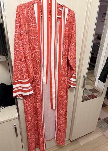 Uzun Kırmızı Desenli Bohem Kadın Kimono - Görsel 2