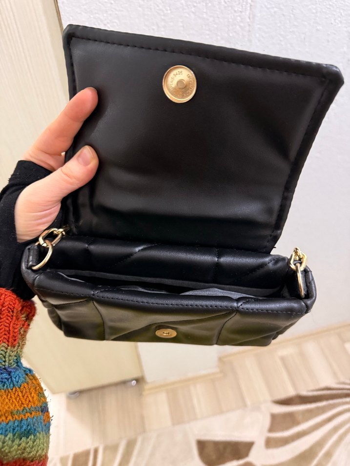 Zincir Detaylı Siyah Deri Kadın Çanta - Görsel 3