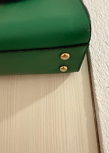 Yeşil Deri Tokalı Kadın Çanta - Görsel 2