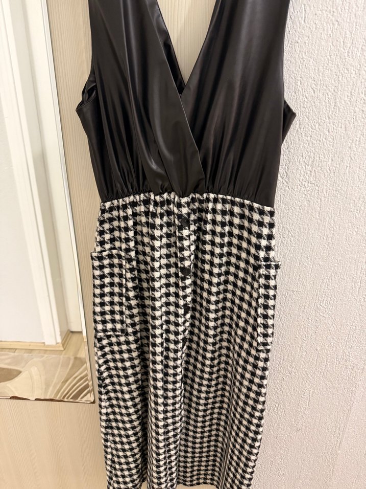 Pileli Siyah Ekose Uzun Elbise 40. 42 beden uyumlu - Görsel 2