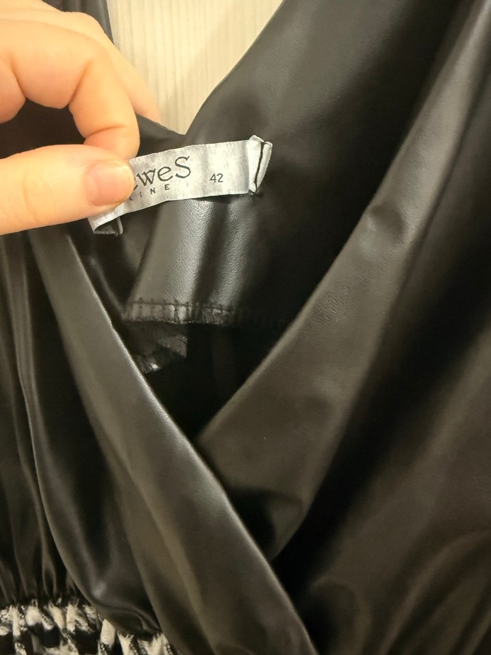 Pileli Siyah Ekose Uzun Elbise 40. 42 beden uyumlu - Görsel 3