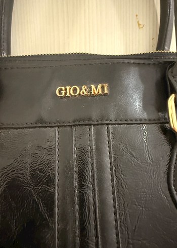 Siyah Parlak Deri Kadın Çanta - Görsel 3