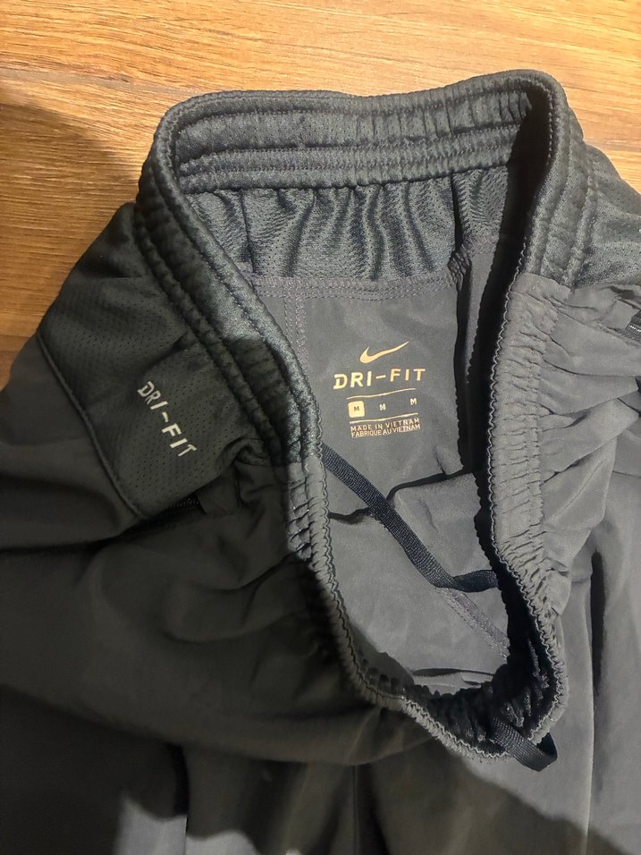 Nike Gri Rahat Kesim Spor Pantolon - Görsel 2