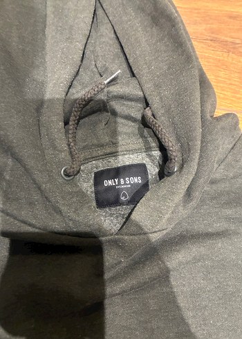 Gri Kapüşonlu Kadın Sweatshirt - Görsel 3