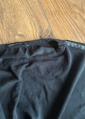 Siyah Rahat Kesim Triko Bluz - Görsel 2