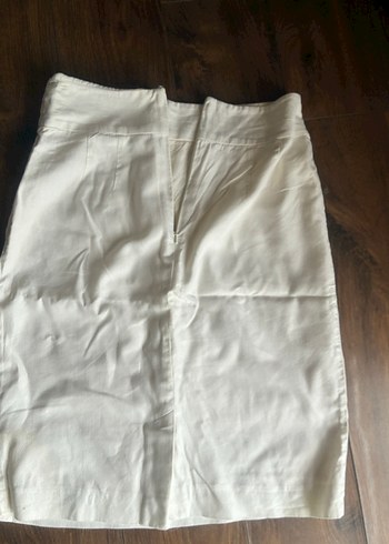 Beyaz Piliseli Midi Etek - Görsel 3