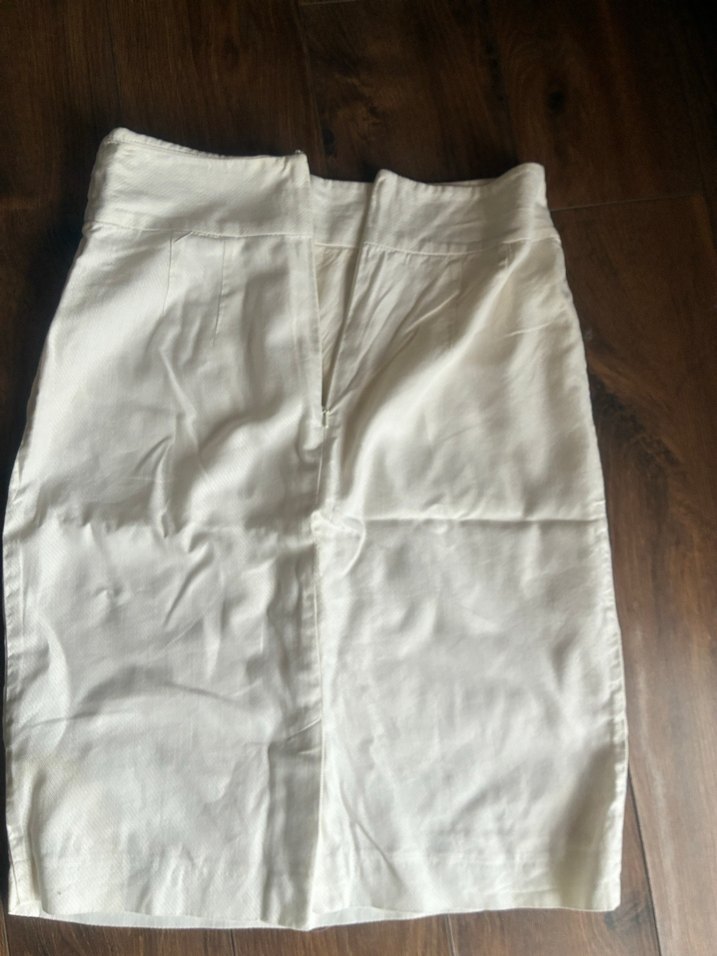 Beyaz Piliseli Midi Etek - Görsel 3