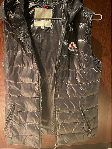 MONCLER LACİVERT KAPŞONLU YELEK