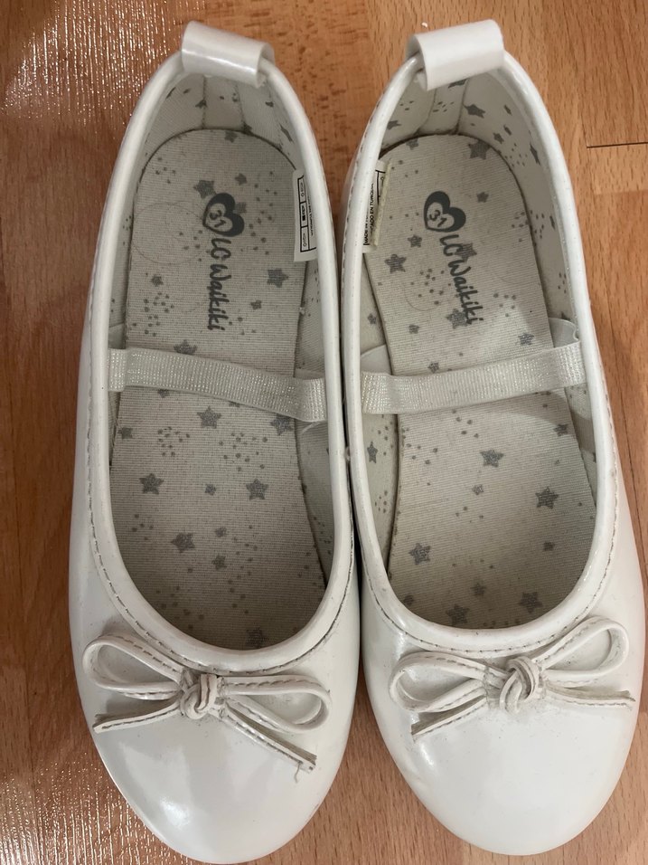 Kızlar için Beyaz Tokalı Babet - Görsel 4