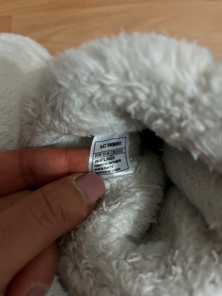 Az kullanıldı , Beyaz Peluş Kız Çocuk Panduf - Görsel 4