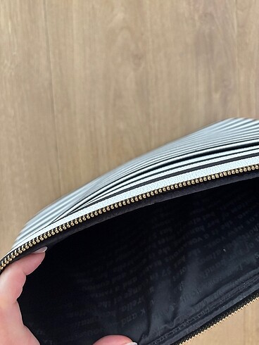  Beden Kate spade laptop kılıfı
