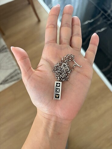 Beden Gümüş kolye