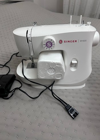 Singer M160 Dikiş Makinesi Beyaz - Görsel 2